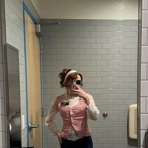 Meet your Posher, Emily